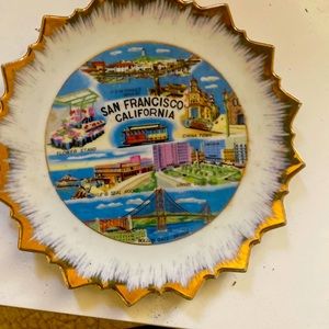 Different styles and different decorations each plate willing negotiate price